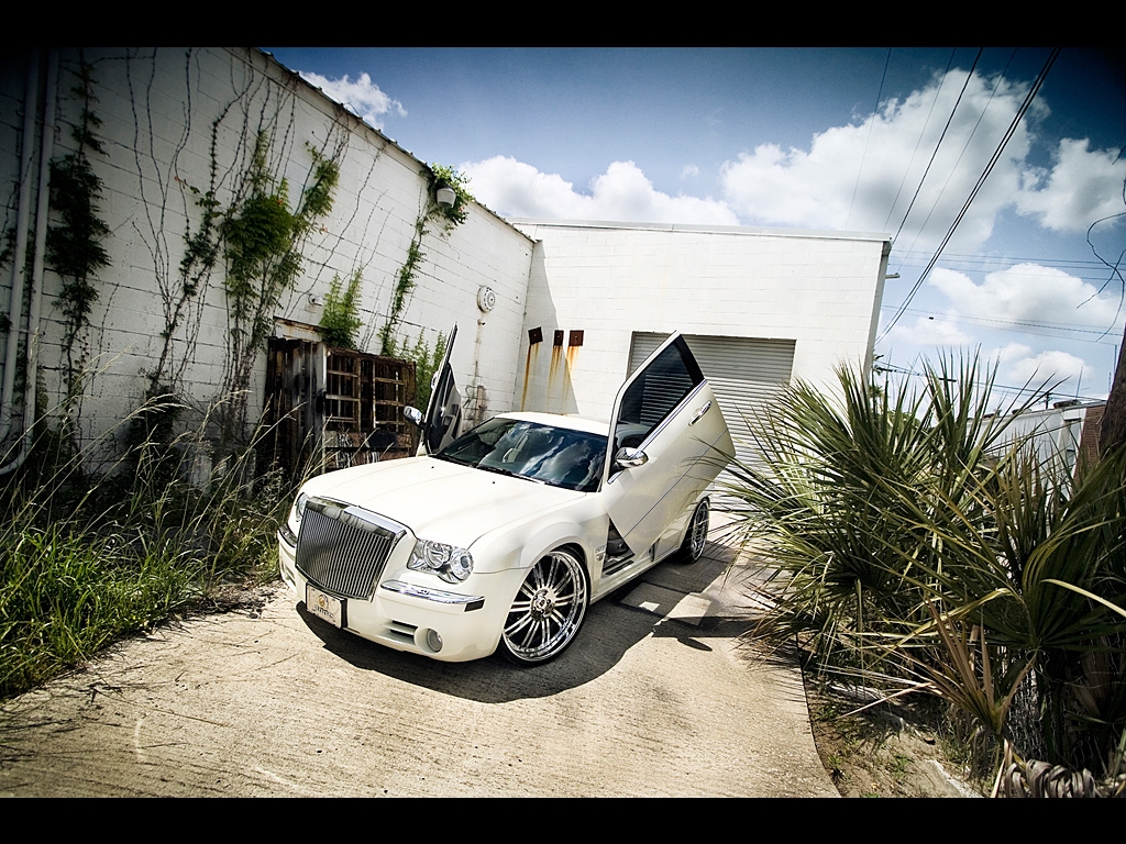 chrysler-300c-photography-by-webb-bland-derelict-1
